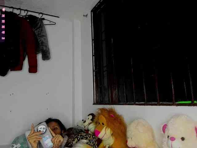nenita-horny webcam