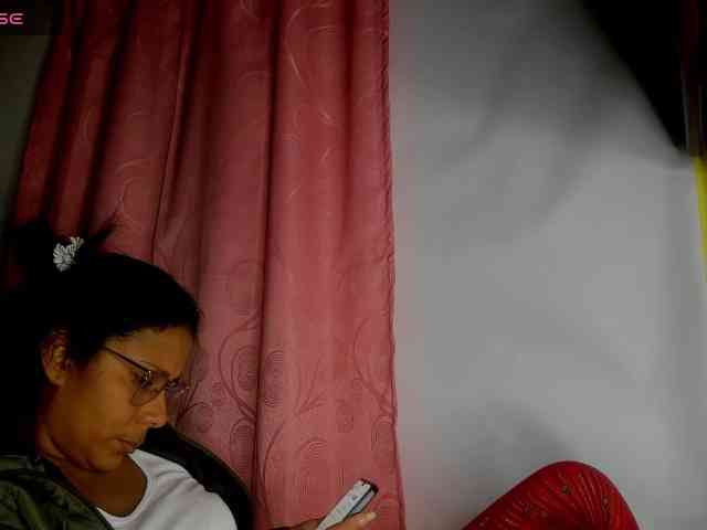 nenita-horny webcam
