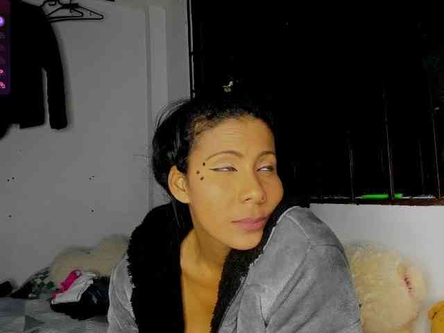 nenita-horny webcam