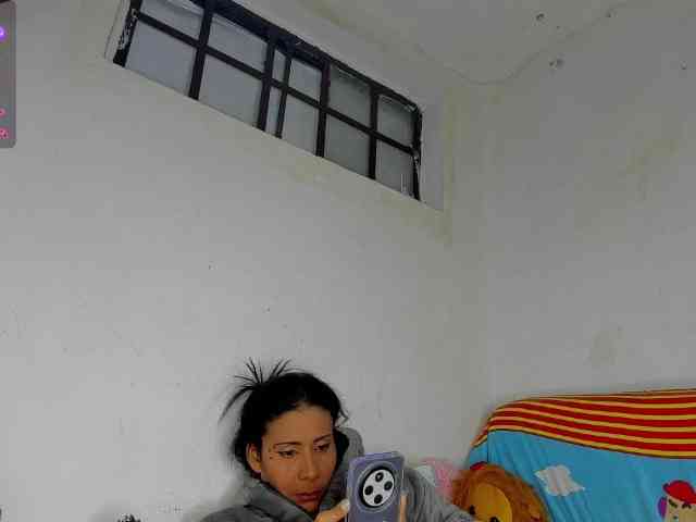 nenita-horny webcam