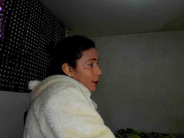 nenita-horny webcam