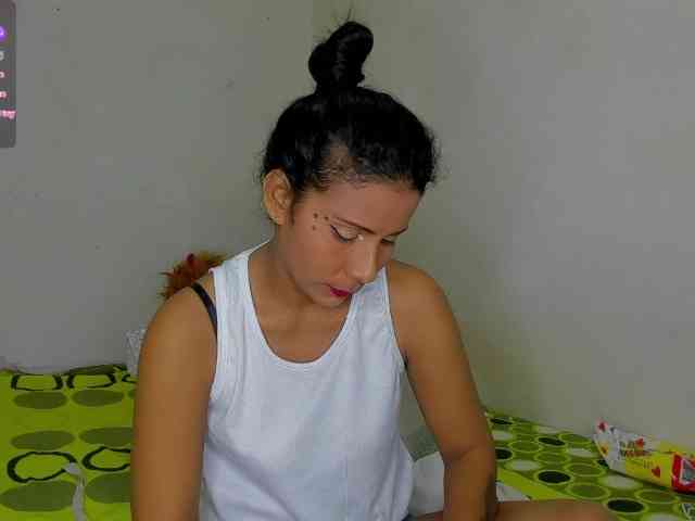 nenita-horny webcam