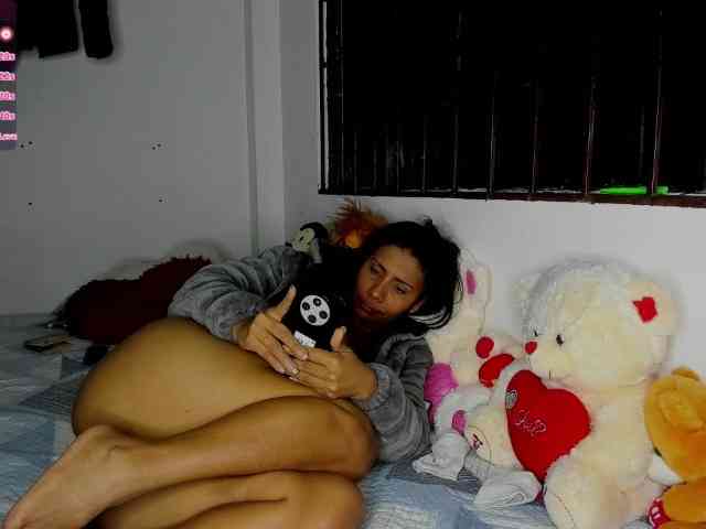 nenita-horny webcam