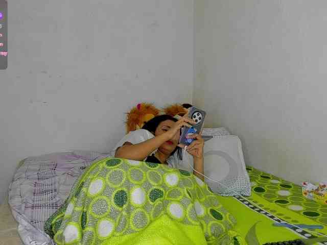 nenita-horny webcam