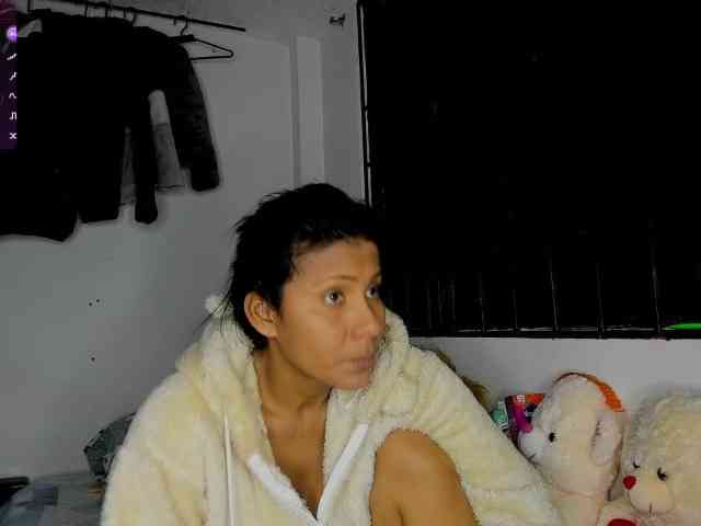 nenita-horny webcam