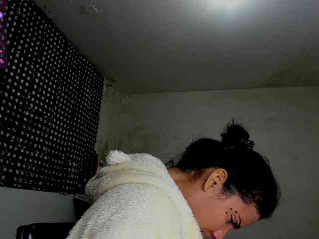 nenita-horny webcam