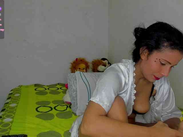 nenita-horny webcam