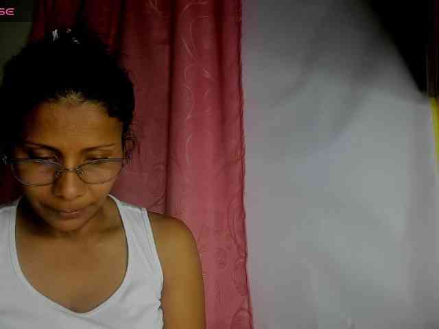 nenita-horny webcam