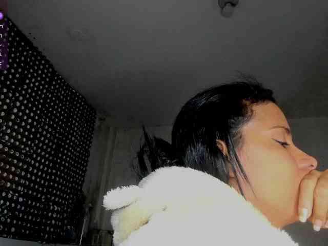nenita-horny webcam