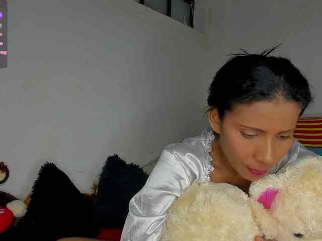 nenita-horny webcam