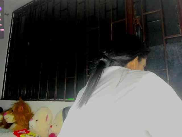 nenita-horny webcam