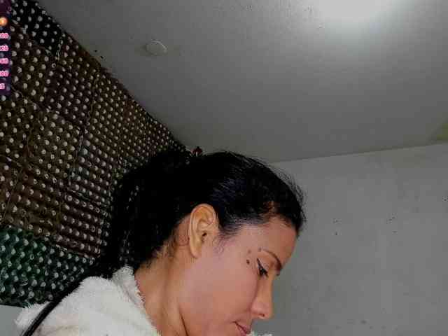 nenita-horny webcam
