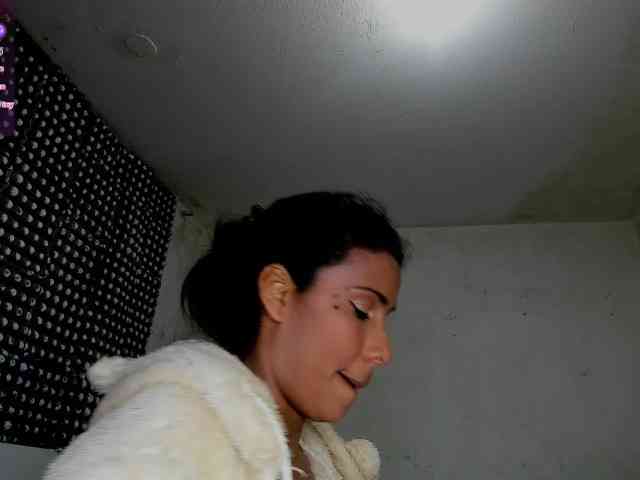 nenita-horny webcam
