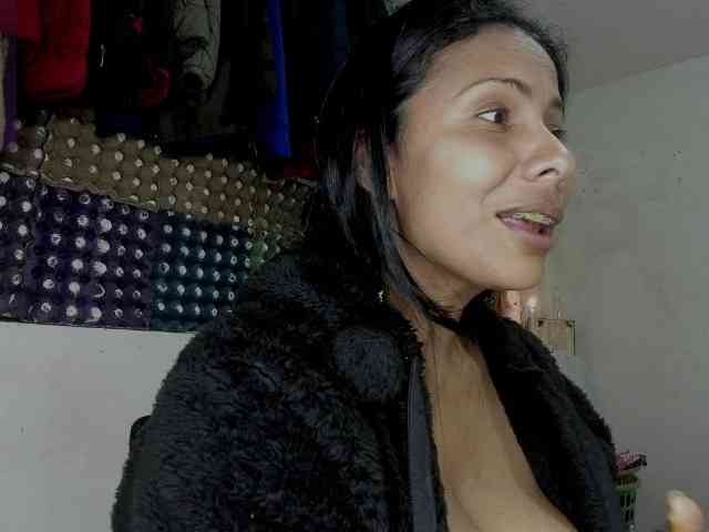 nenita-horny webcam