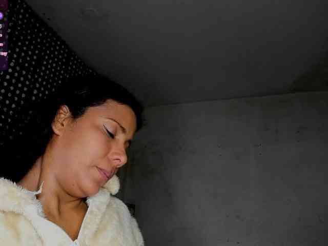 nenita-horny webcam