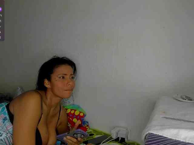 nenita-horny webcam