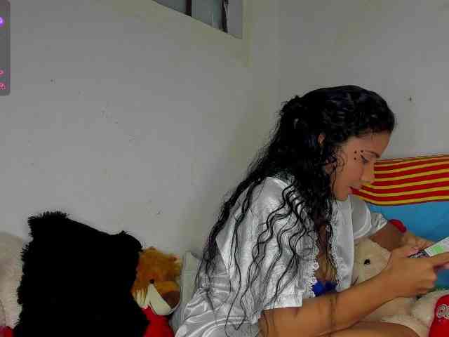 nenita-horny webcam