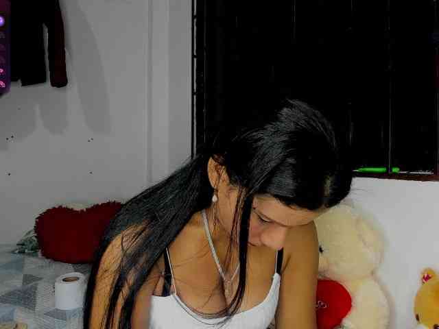 nenita-horny webcam