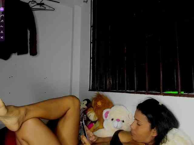 nenita-horny webcam