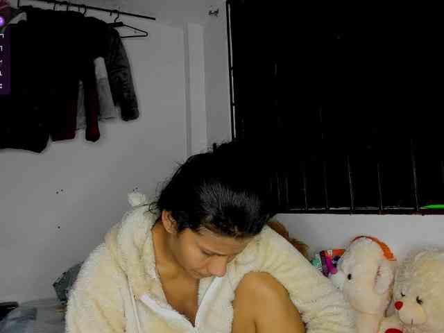nenita-horny webcam