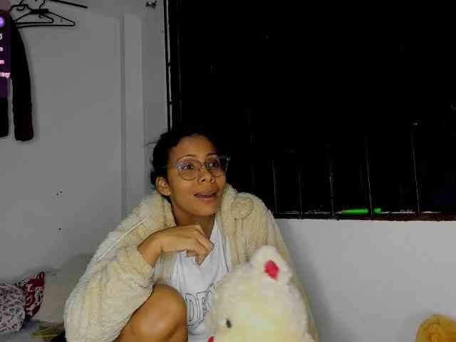 nenita-horny webcam