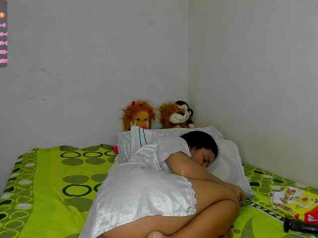 nenita-horny webcam