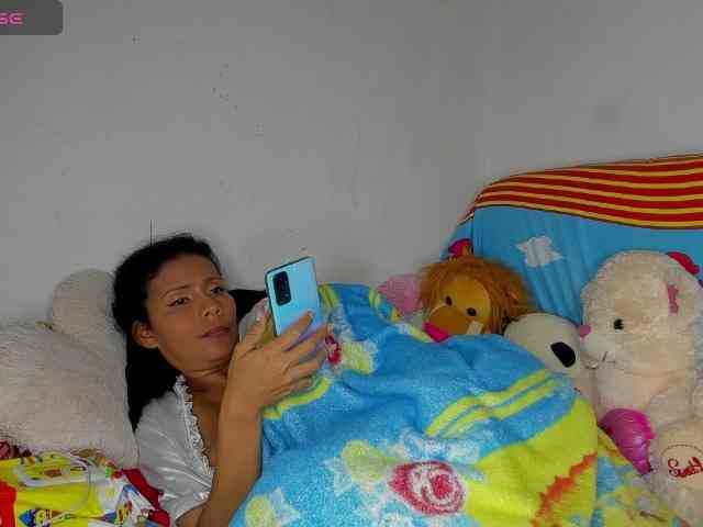 nenita-horny webcam