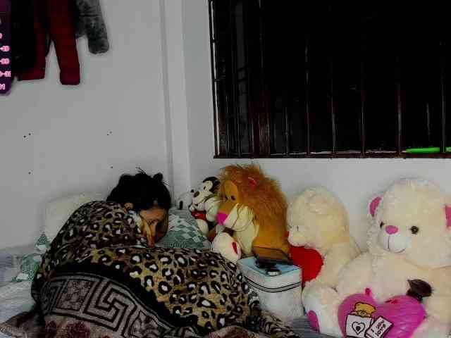 nenita-horny webcam
