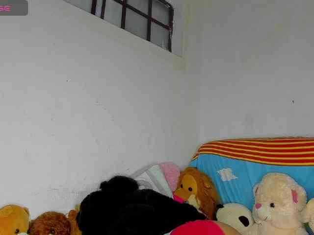 nenita-horny webcam