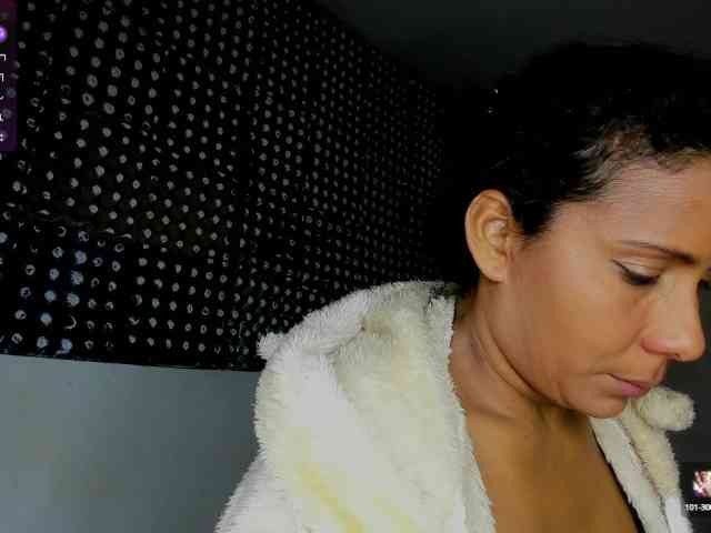 nenita-horny webcam