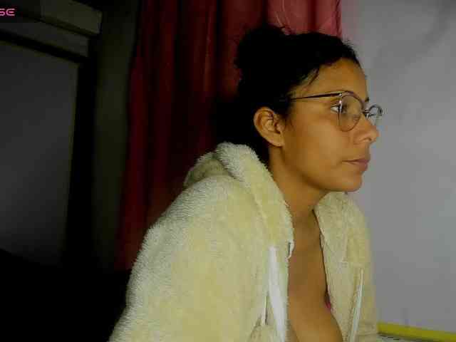 nenita-horny webcam