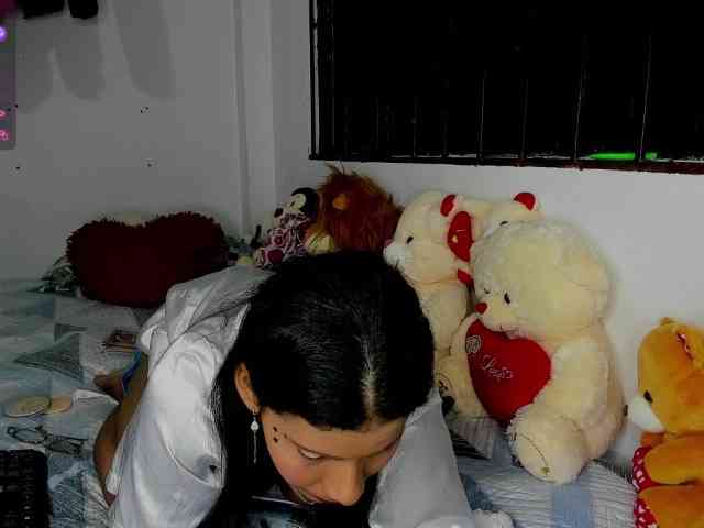 nenita-horny webcam