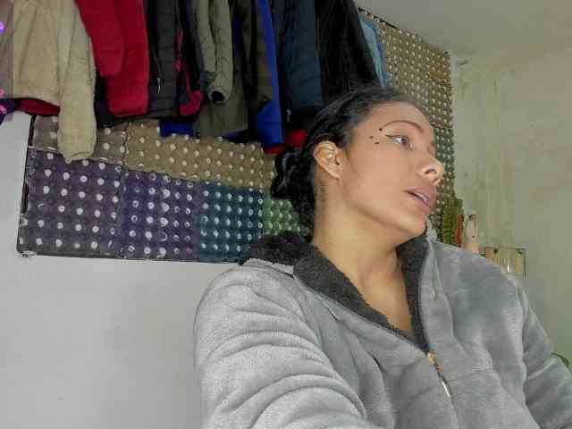 nenita-horny webcam
