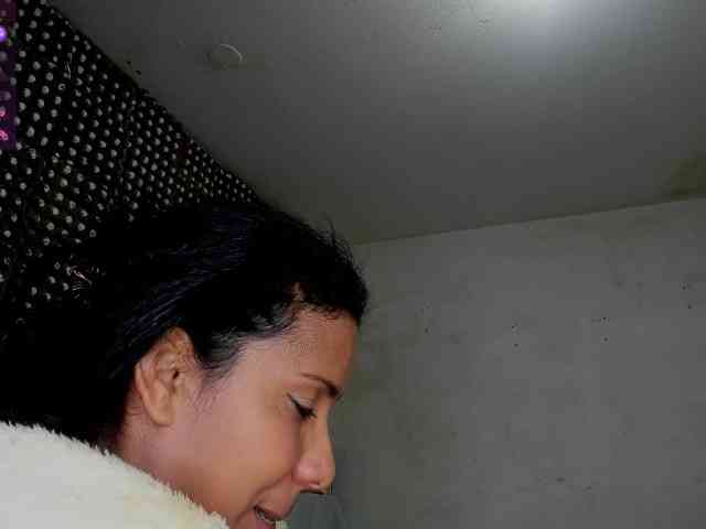 nenita-horny webcam