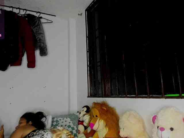 nenita-horny webcam