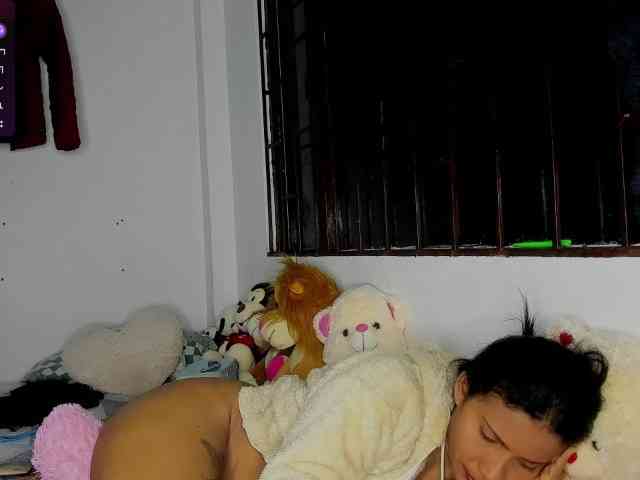 nenita-horny webcam