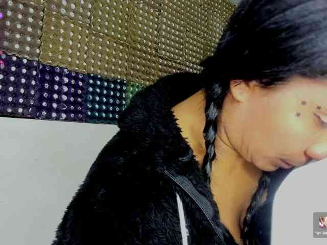 nenita-horny webcam