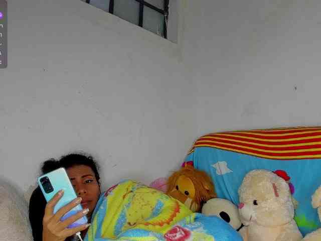 nenita-horny webcam