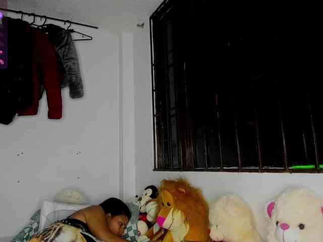 nenita-horny webcam