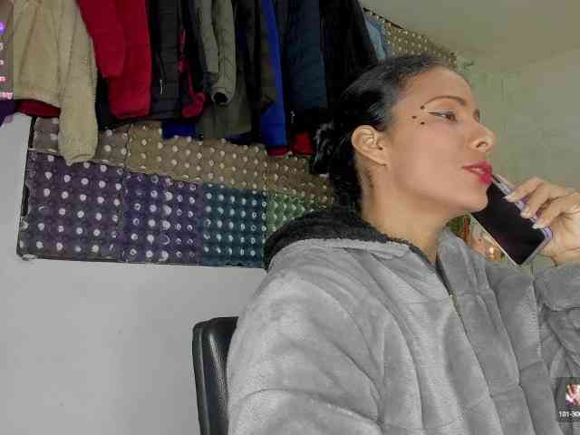 nenita-horny webcam
