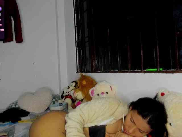 nenita-horny webcam