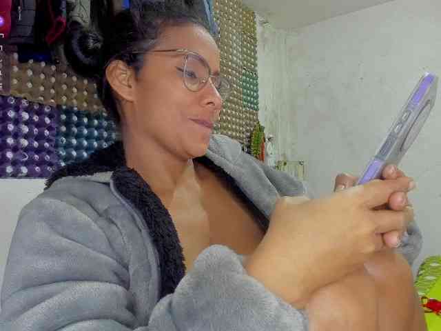 nenita-horny webcam