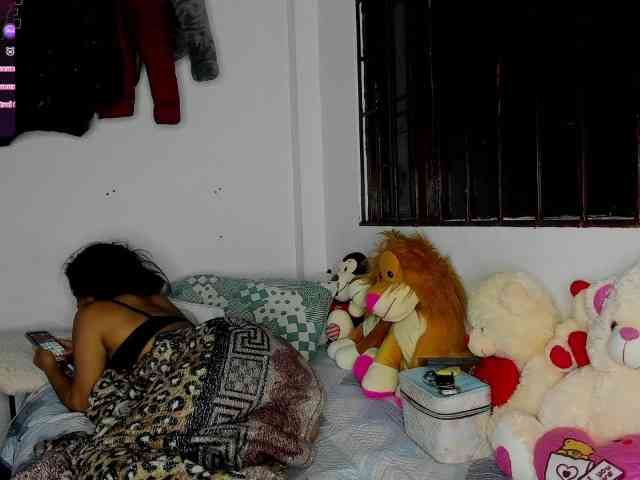 nenita-horny webcam