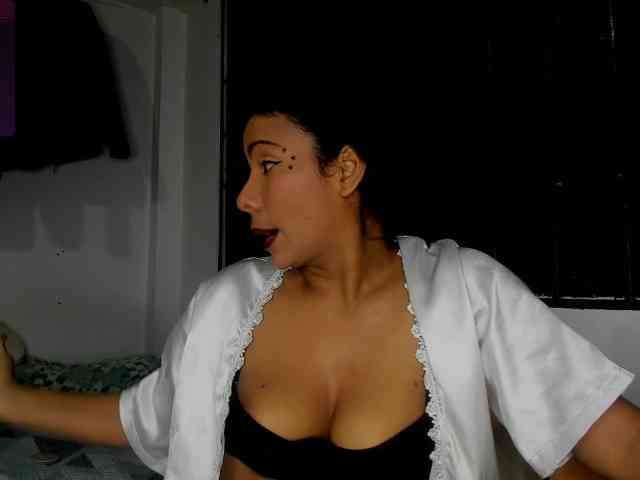 nenita-horny webcam