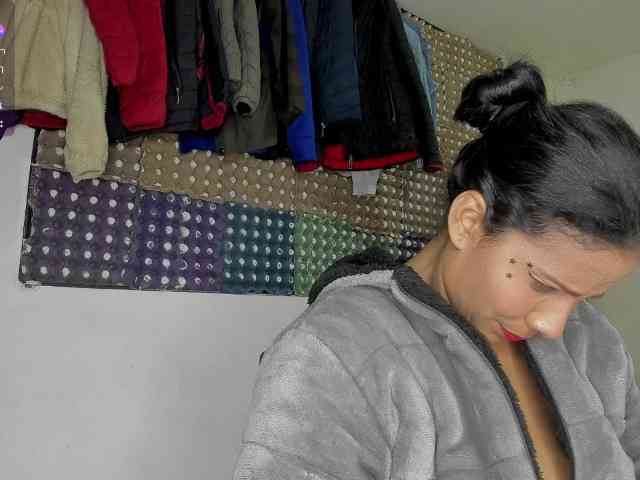 nenita-horny webcam