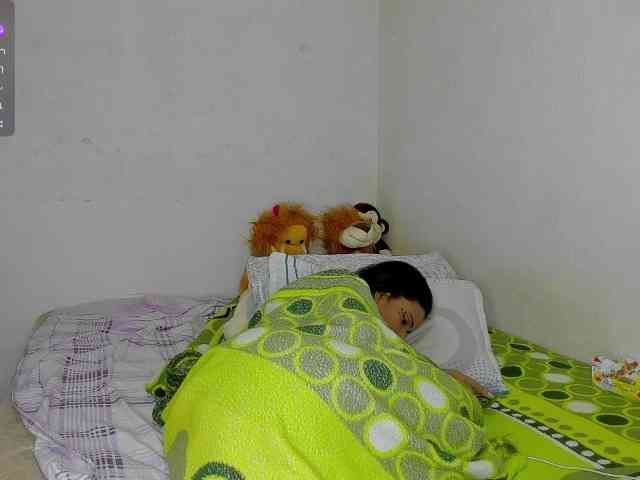 nenita-horny webcam