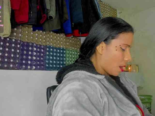 nenita-horny webcam