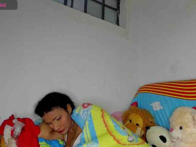 nenita-horny webcam
