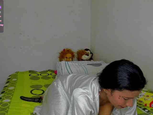 nenita-horny webcam