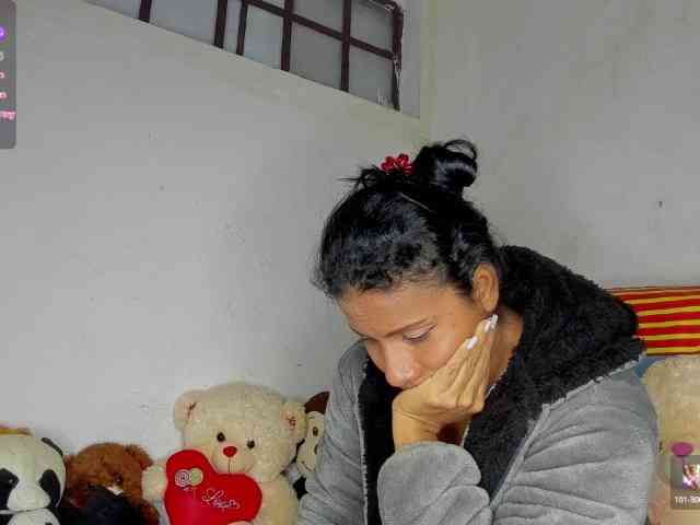 nenita-horny webcam